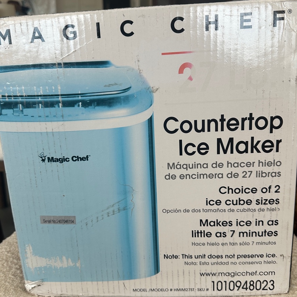 Magic Chef Blue Countertop Ice Maker